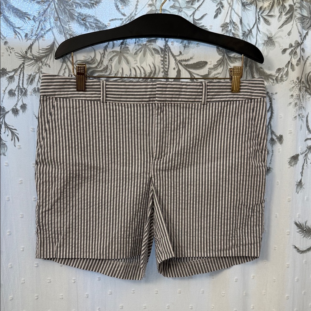Banana Republic Black and White Striped Women's Shorts